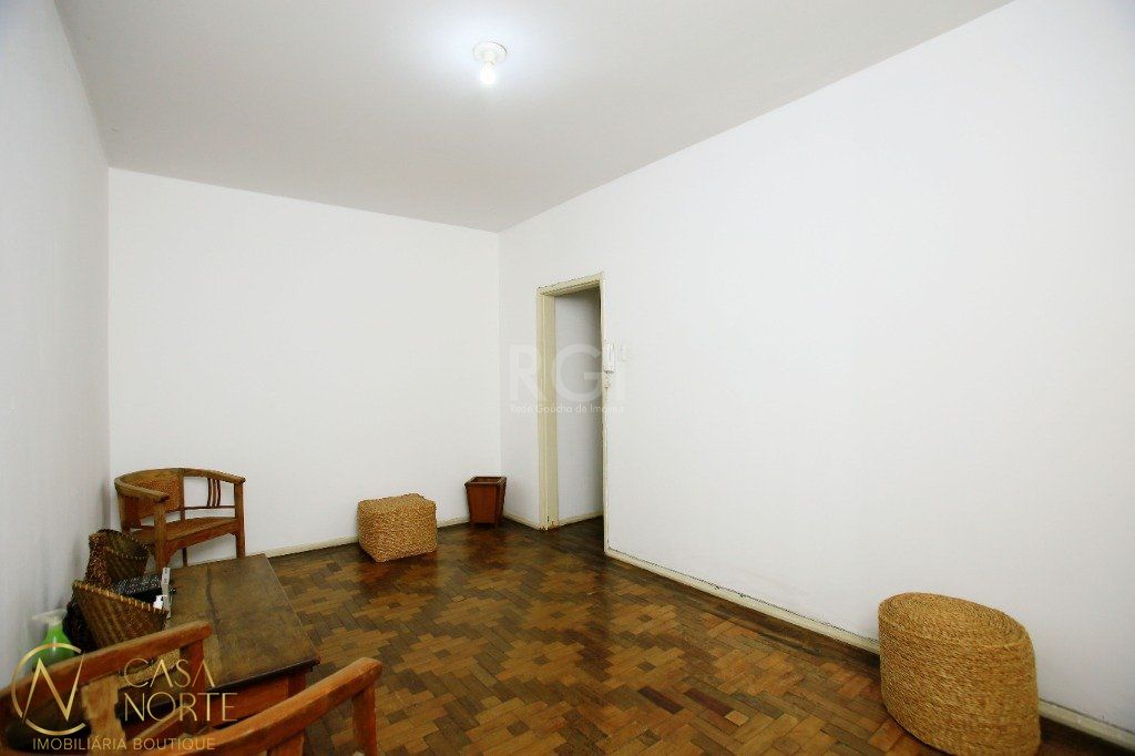 Apartamento à venda com 3 quartos, 90m², Rua Sete de Abril no bairro Floresta em Porto Alegre