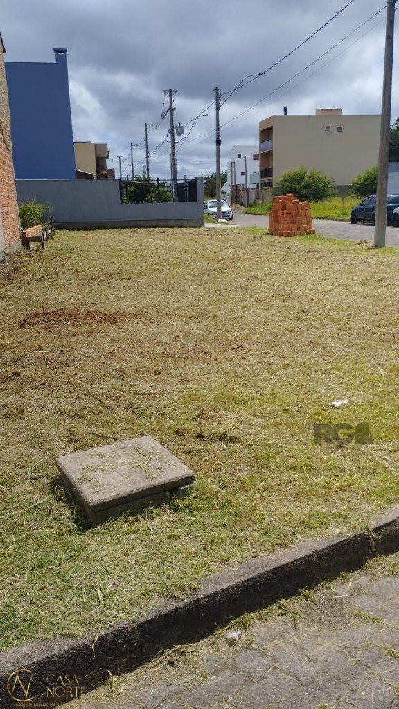 Terreno à venda  com 153m², Avenida Alcibiades Martins da Rocha no bairro Aberta dos Morros em Porto Alegre