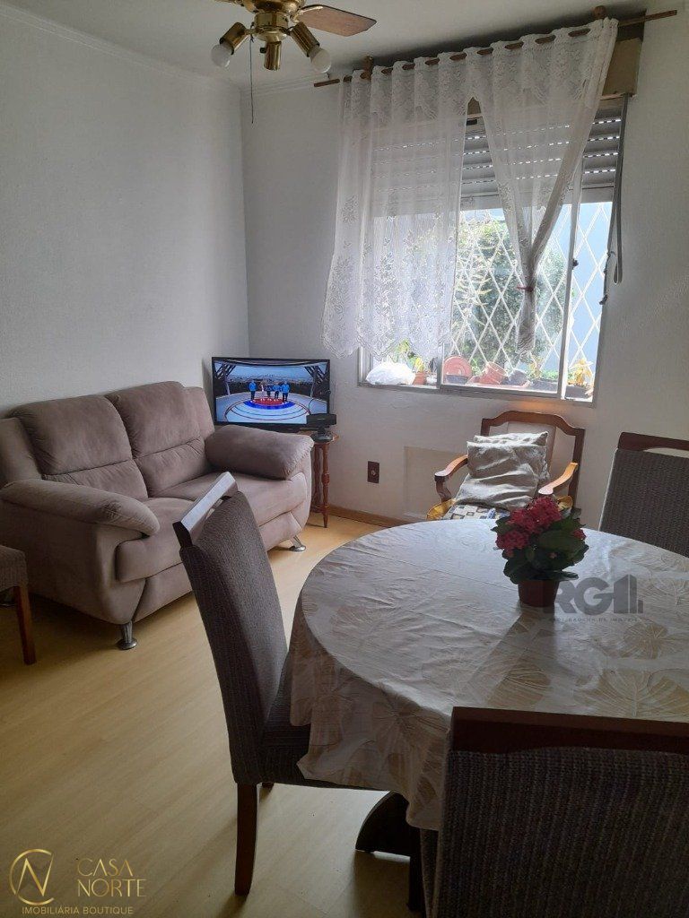 Apartamento à venda com 2 quartos, 52m², 1 vaga, Avenida Professor Oscar Pereira no bairro Azenha em Porto Alegre