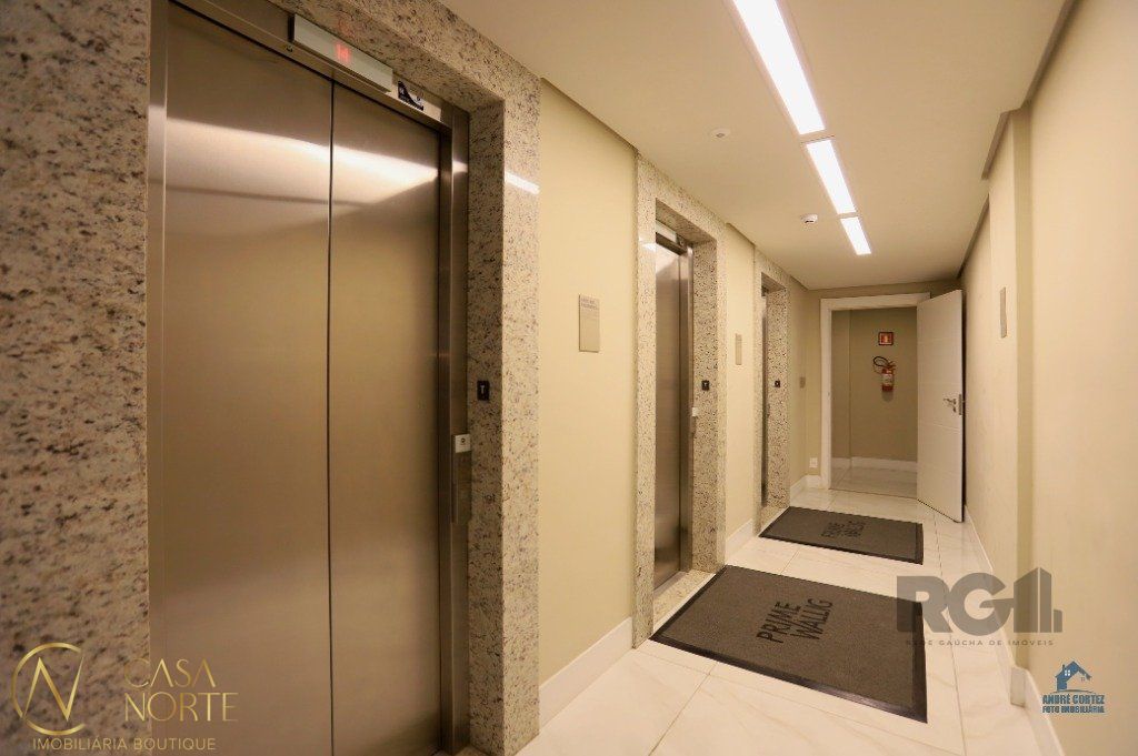 Apartamento à venda com 2 quartos, 56m², 1 suíte, 1 vaga, Avenida Francisco Trein no bairro Cristo Redentor em Porto Alegre