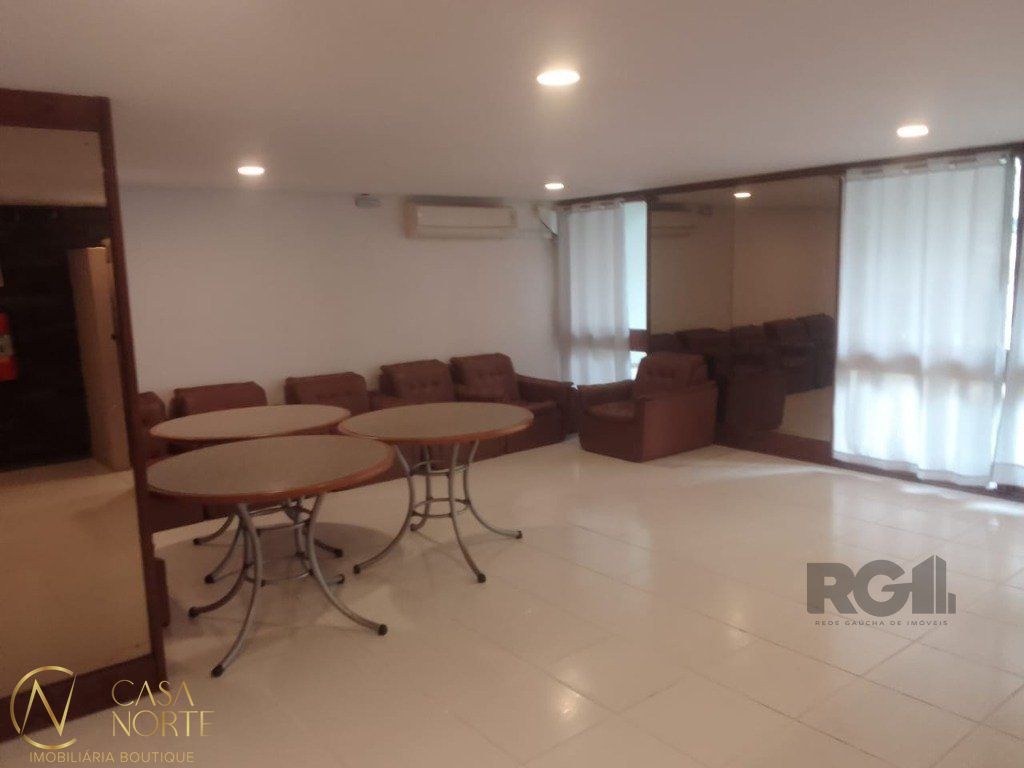 Apartamento à venda com 2 quartos, 73m², 1 suíte, 1 vaga, Rua Anita Garibaldi no bairro Boa Vista em Porto Alegre