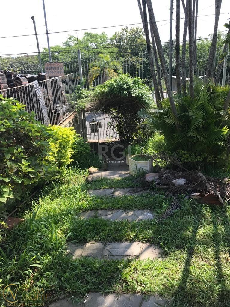 Casa à venda com 3 quartos, 250m², 1 suíte, 2 vagas, Avenida Manoel Elias no bairro Jardim Leopoldina em Porto Alegre