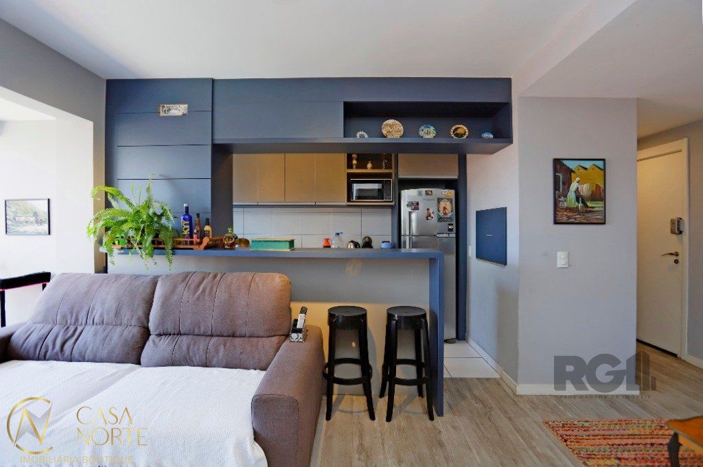 Apartamento à venda com 2 quartos, 66m², 1 suíte, 1 vaga, Avenida Polônia no bairro São Geraldo em Porto Alegre
