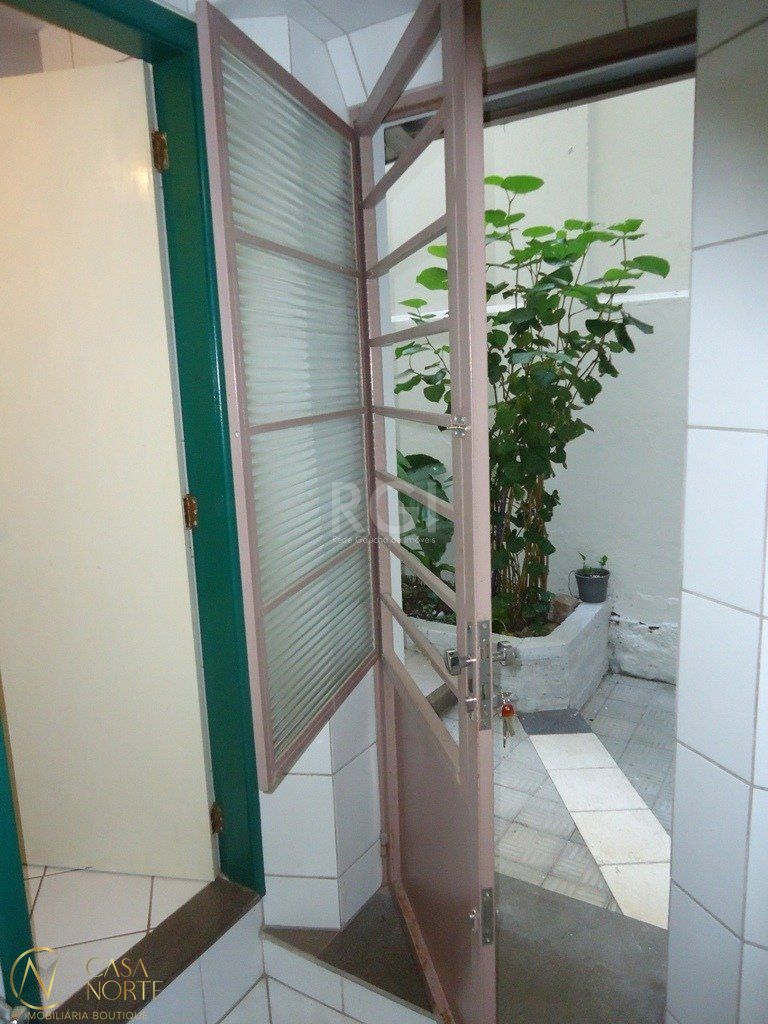 Apartamento à venda com 2 quartos, 65m², Avenida Independência no bairro Independência em Porto Alegre