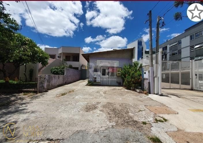 Terreno à venda  com 396m², Rua Piaui no bairro Santa Maria Goretti em Porto Alegre