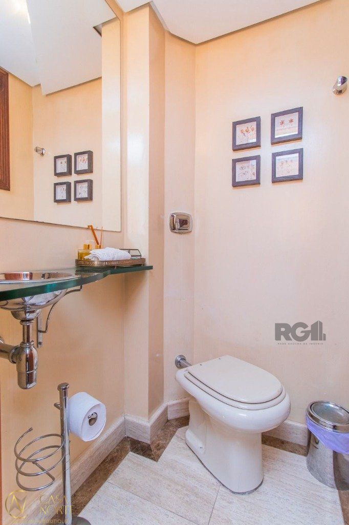Cobertura à venda com 3 quartos, 324m², 1 suíte, 3 vagas, Rua Professor Isidoro La Porta no bairro Jardim Itu em Porto Alegre