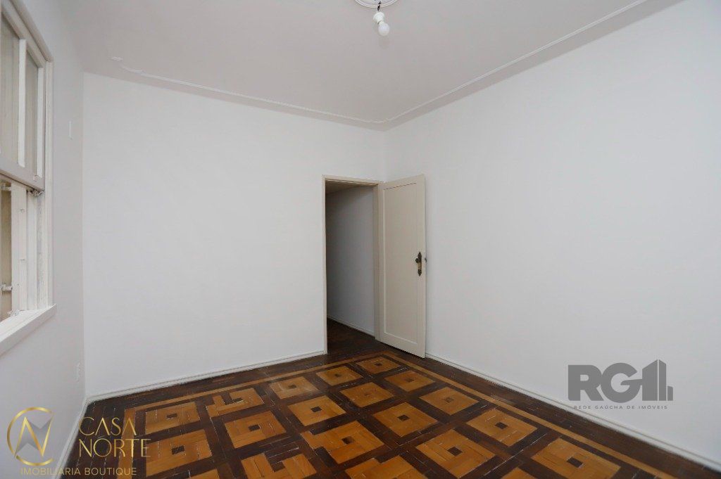 Apartamento à venda com 3 quartos, 89m², Praça Doutor Júlio de Aragão Bozano no bairro Santana em Porto Alegre