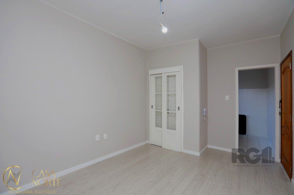 Apartamento à venda com 1 quarto, 33m², Avenida Pernambuco no bairro Navegantes em Porto Alegre