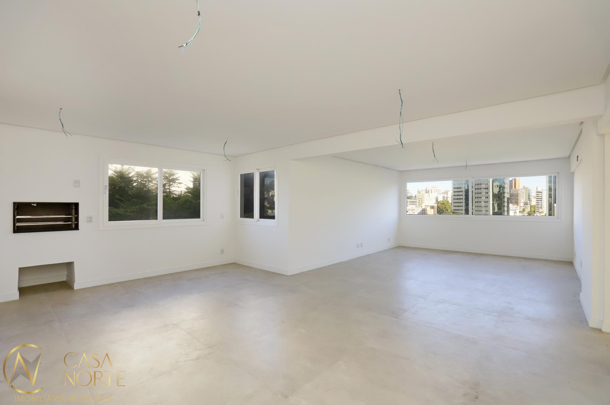 Apartamento à venda com 3 quartos, 136m², 1 suíte, 2 vagas, Rua Cândido Silveira no bairro Auxiliadora em Porto Alegre