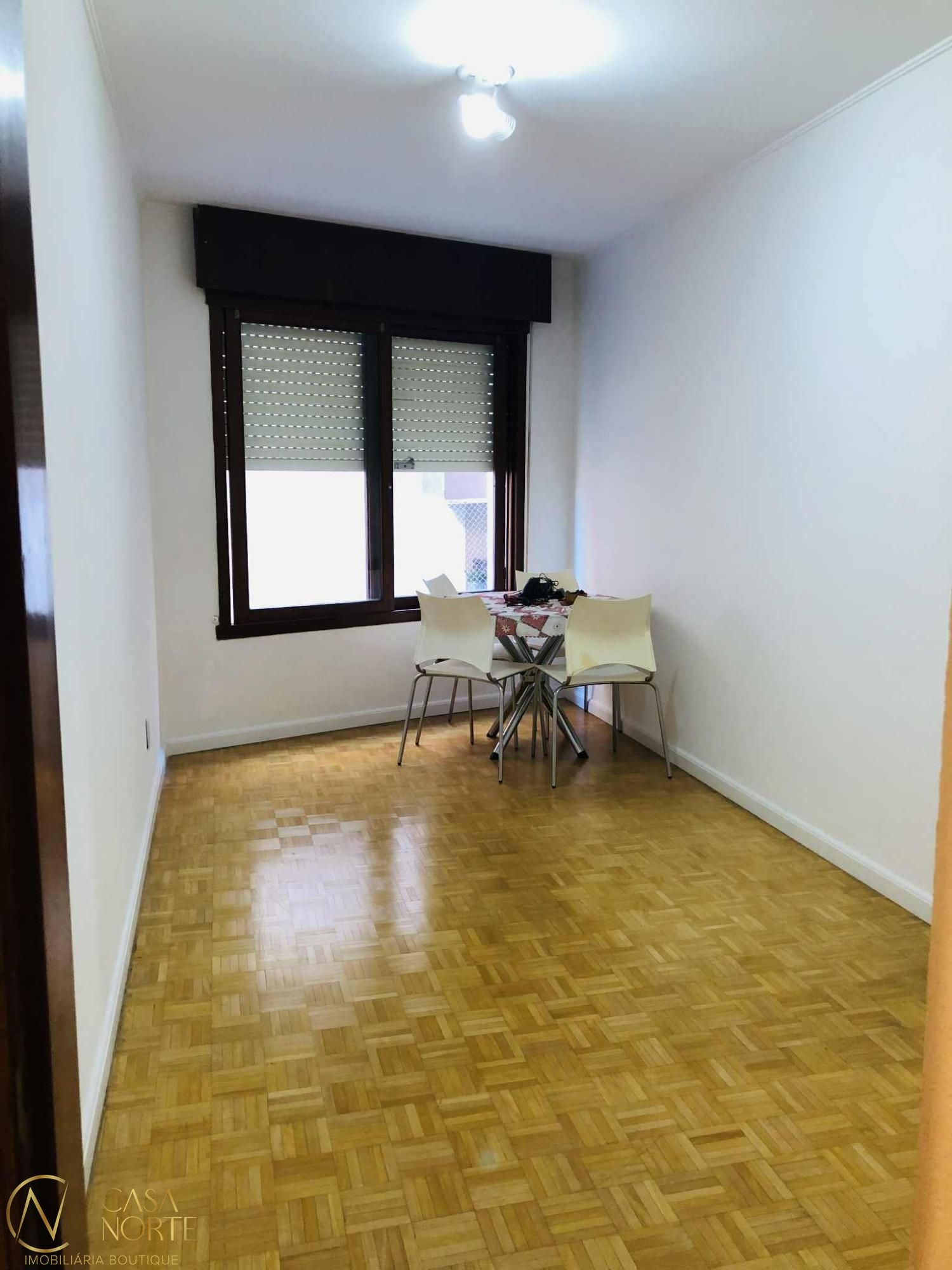 Apartamento à venda com 2 quartos, 72m², 1 vaga, Rua Vítor Meireles no bairro Rio Branco em Porto Alegre