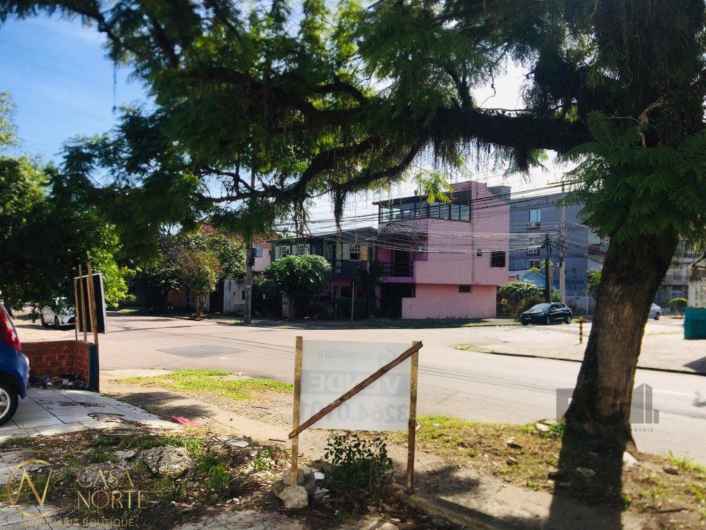 Terreno à venda  com 256m², Rua Piaui no bairro Santa Maria Goretti em Porto Alegre