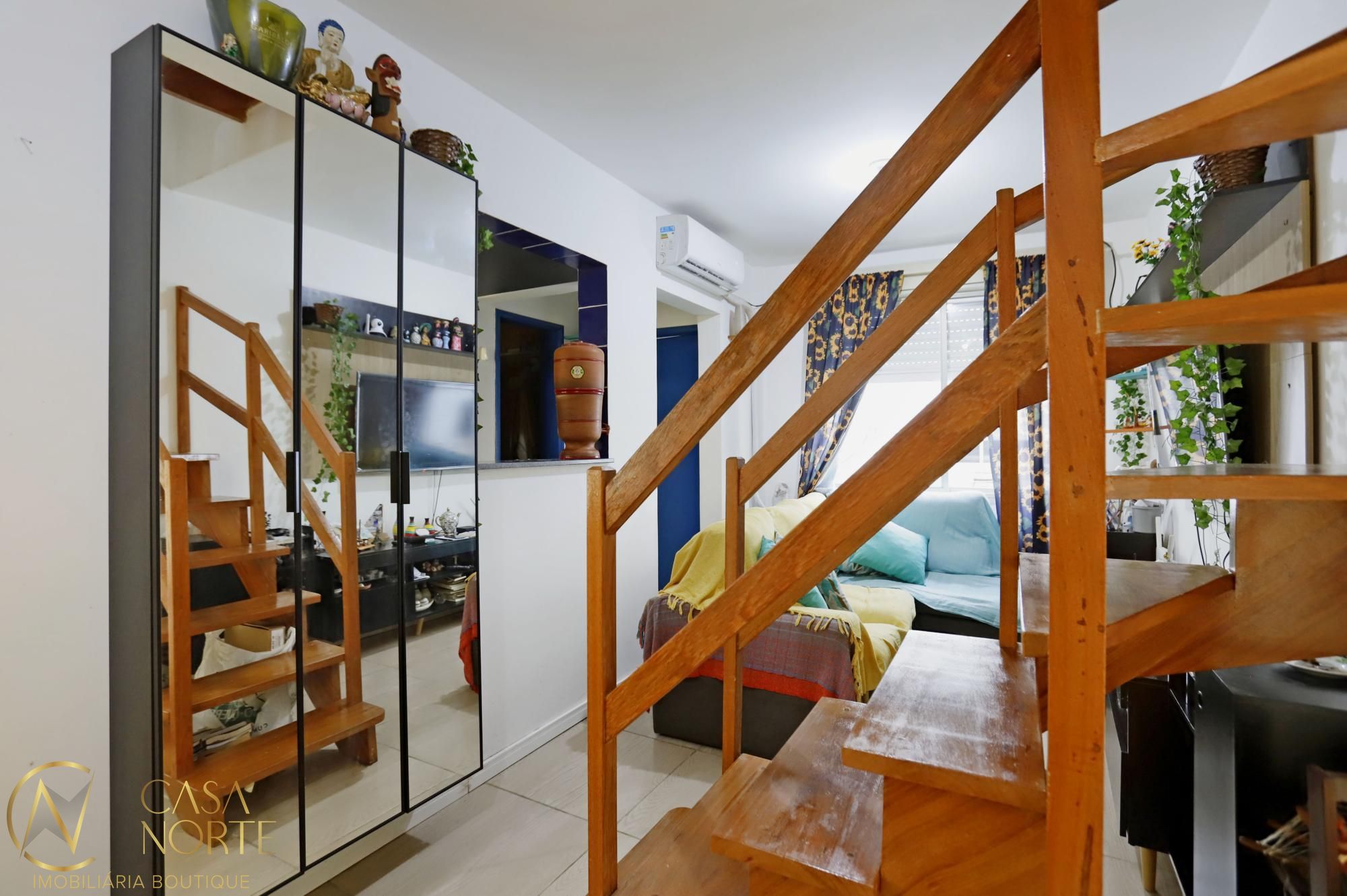 Cobertura à venda com 2 quartos, 67m², Rua Duque de Caxias no bairro Centro Histórico em Porto Alegre