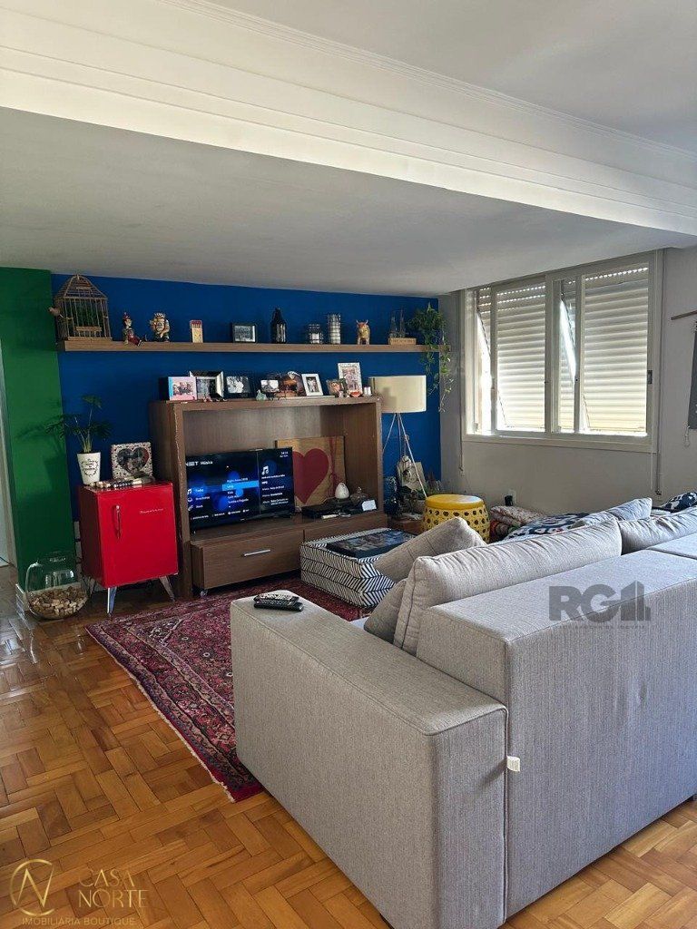 Apartamento à venda com 2 quartos, 73m², 1 vaga, Rua Carlos Von Koseritz no bairro São João em Porto Alegre
