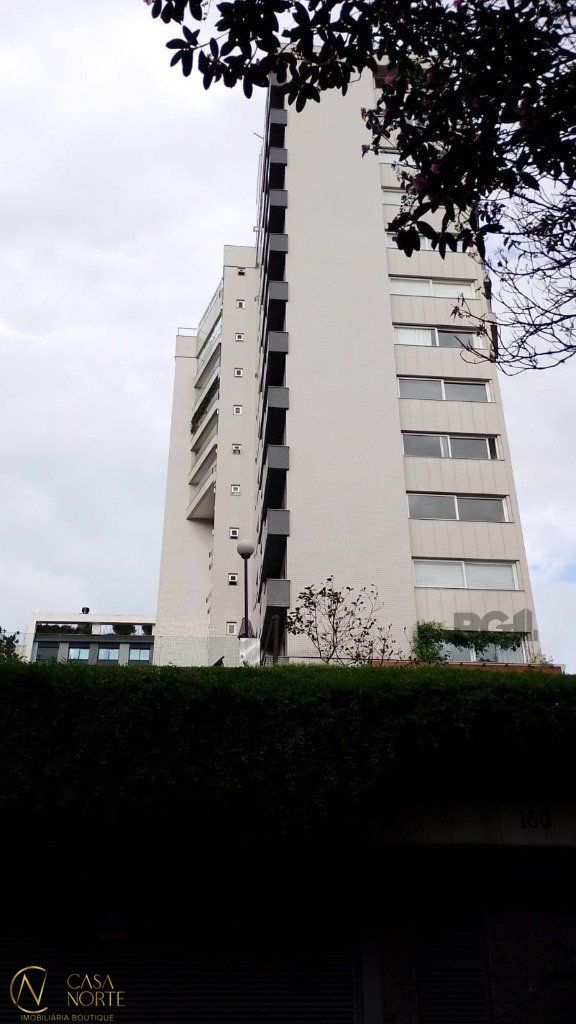 Apartamento à venda com 3 quartos, 136m², 1 suíte, 2 vagas, Rua Cândido Silveira no bairro Auxiliadora em Porto Alegre