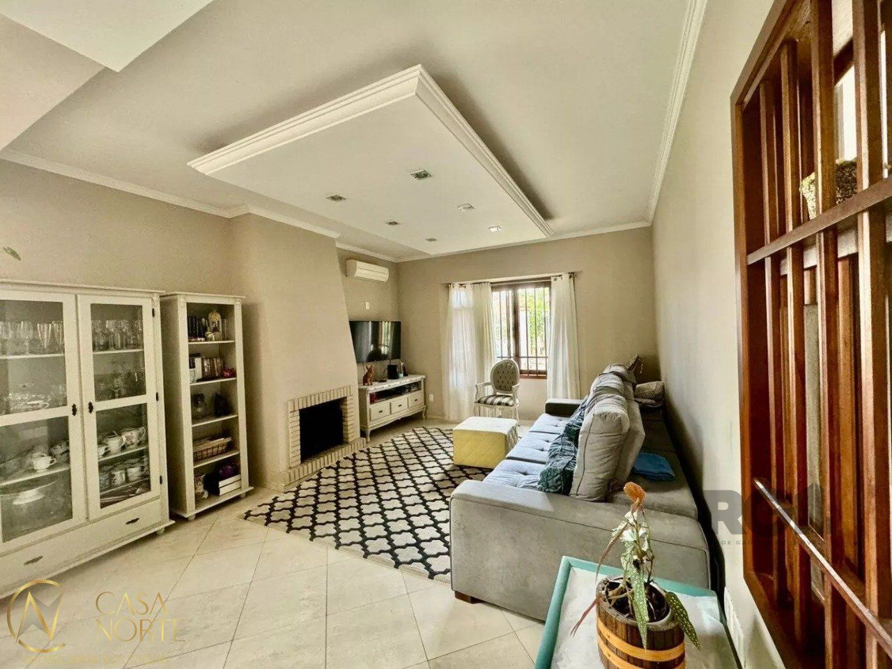 Casa à venda com 3 quartos, 144m², 1 suíte, 2 vagas, Rua Balthazar Hahn no bairro Ipanema em Porto Alegre