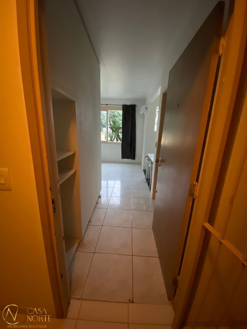 Apartamento à venda , 32m², Rua Dona Amélia no bairro Menino Deus em Porto Alegre