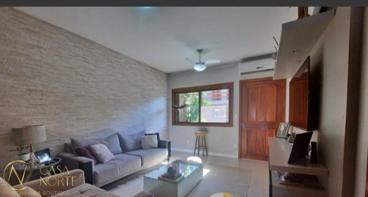 Casa de Condomínio à venda com 3 quartos, 196m², 1 suíte, 2 vagas, Avenida Orleaes no bairro Guarujá em Porto Alegre