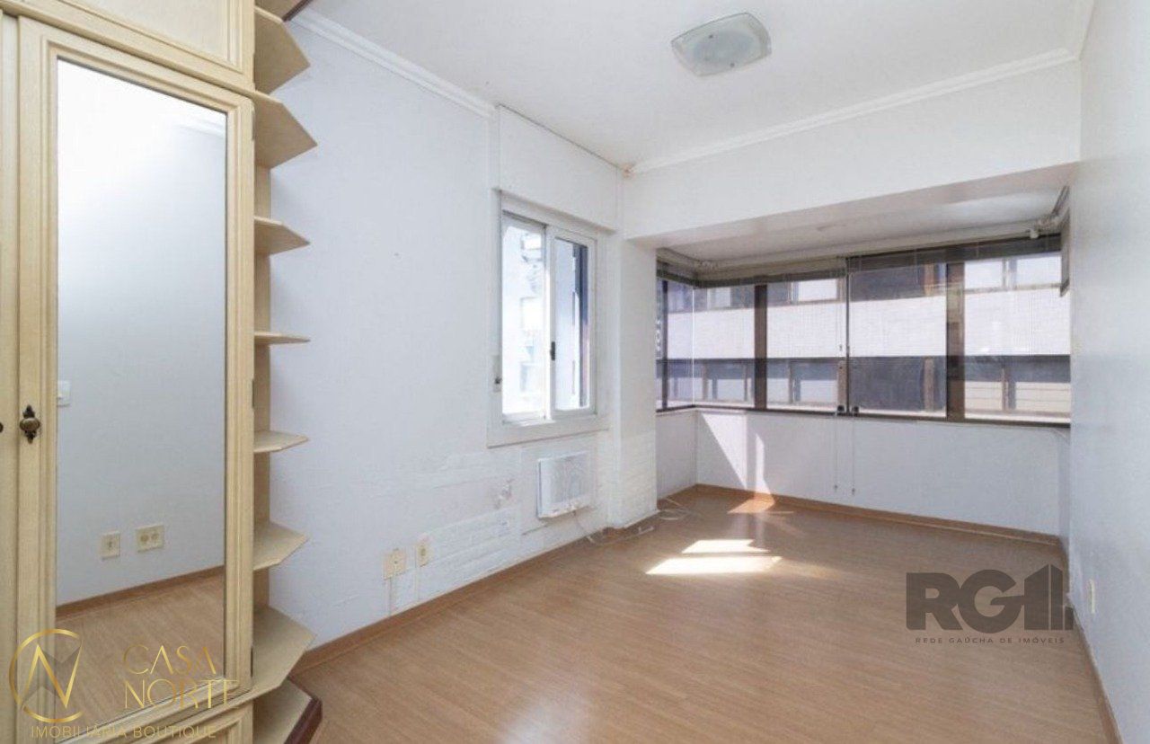Cobertura à venda com 2 quartos, 180m², 1 suíte, 2 vagas, Rua Marquês do Pombal no bairro Moinhos de Vento em Porto Alegre