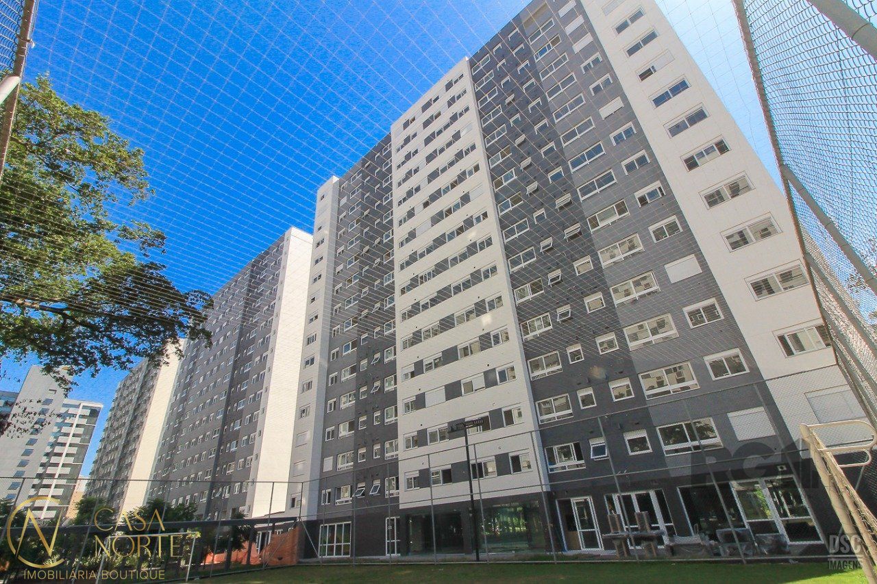 Apartamento à venda com 2 quartos, 56m², 1 suíte, 1 vaga, Rua Jerônymo Zelmanovitz no bairro São Sebastião em Porto Alegre