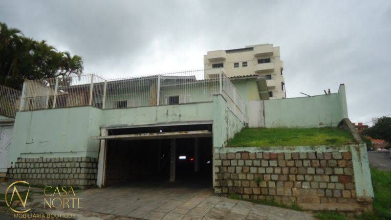 Casa à venda com 4 quartos, 400m², 1 suíte, 4 vagas, Rua Aluizio de Azevedo no bairro Jardim Sabará em Porto Alegre