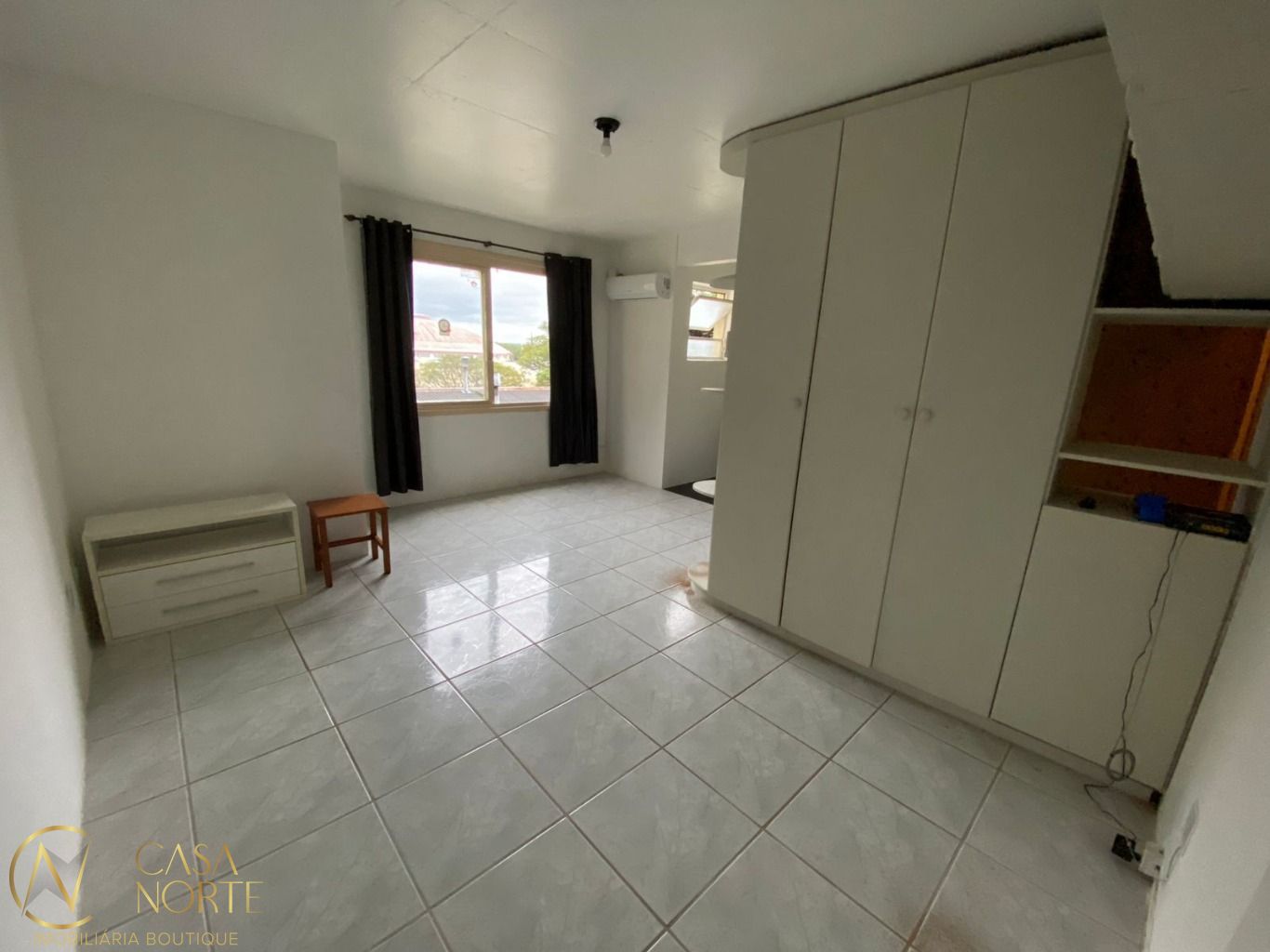 Apartamento à venda , 32m², Rua Dona Amélia no bairro Menino Deus em Porto Alegre