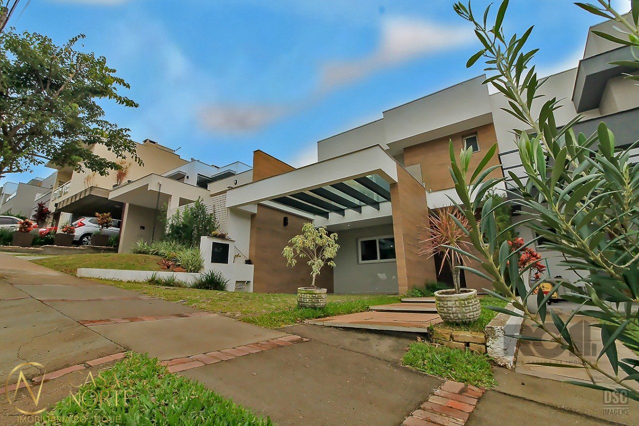 Casa de Condomínio à venda com 3 quartos, 200m², 1 suíte, 2 vagas, Rua Adriano Pereira da Silva no bairro Vila Nova em Porto Alegre