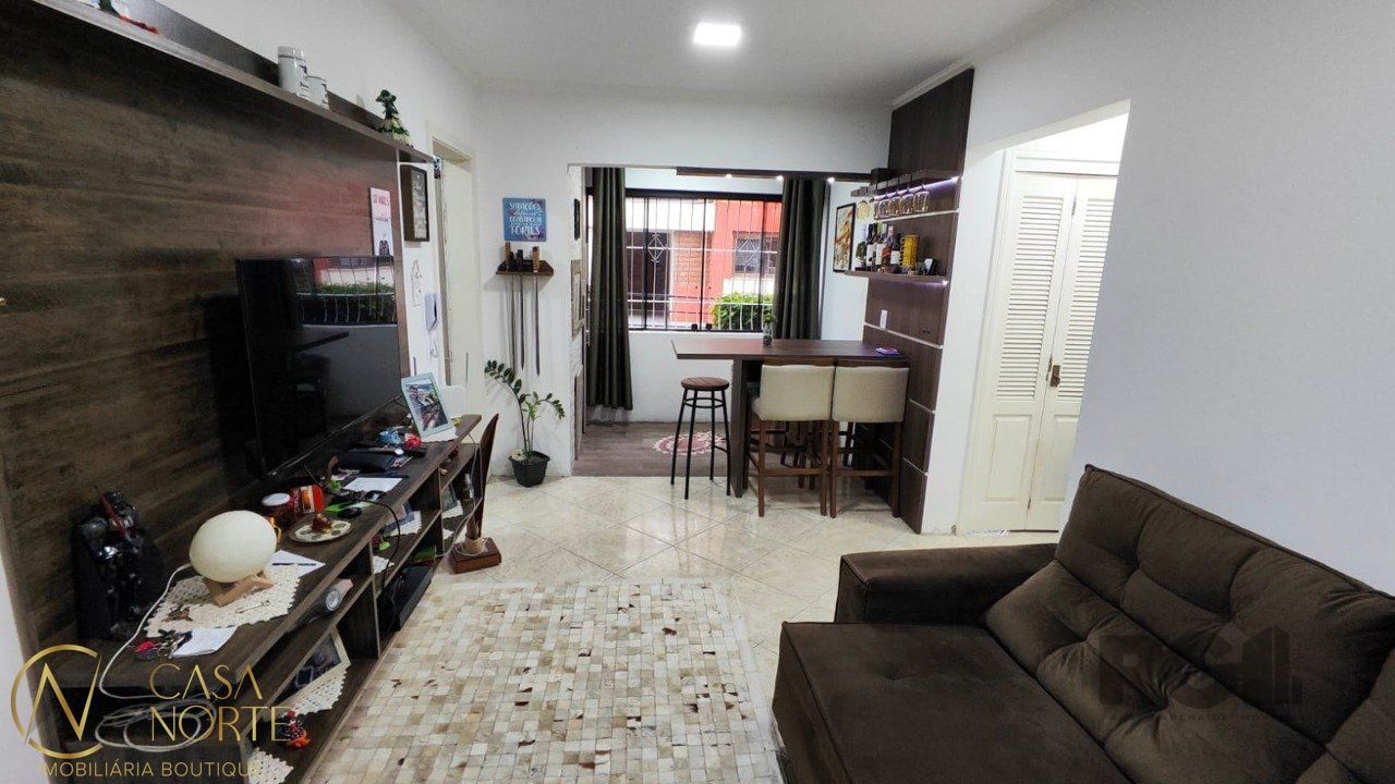 Apartamento à venda com 2 quartos, 57m², 1 vaga, Rua Doutor Aldo Wildt no bairro Vila Nova em Porto Alegre