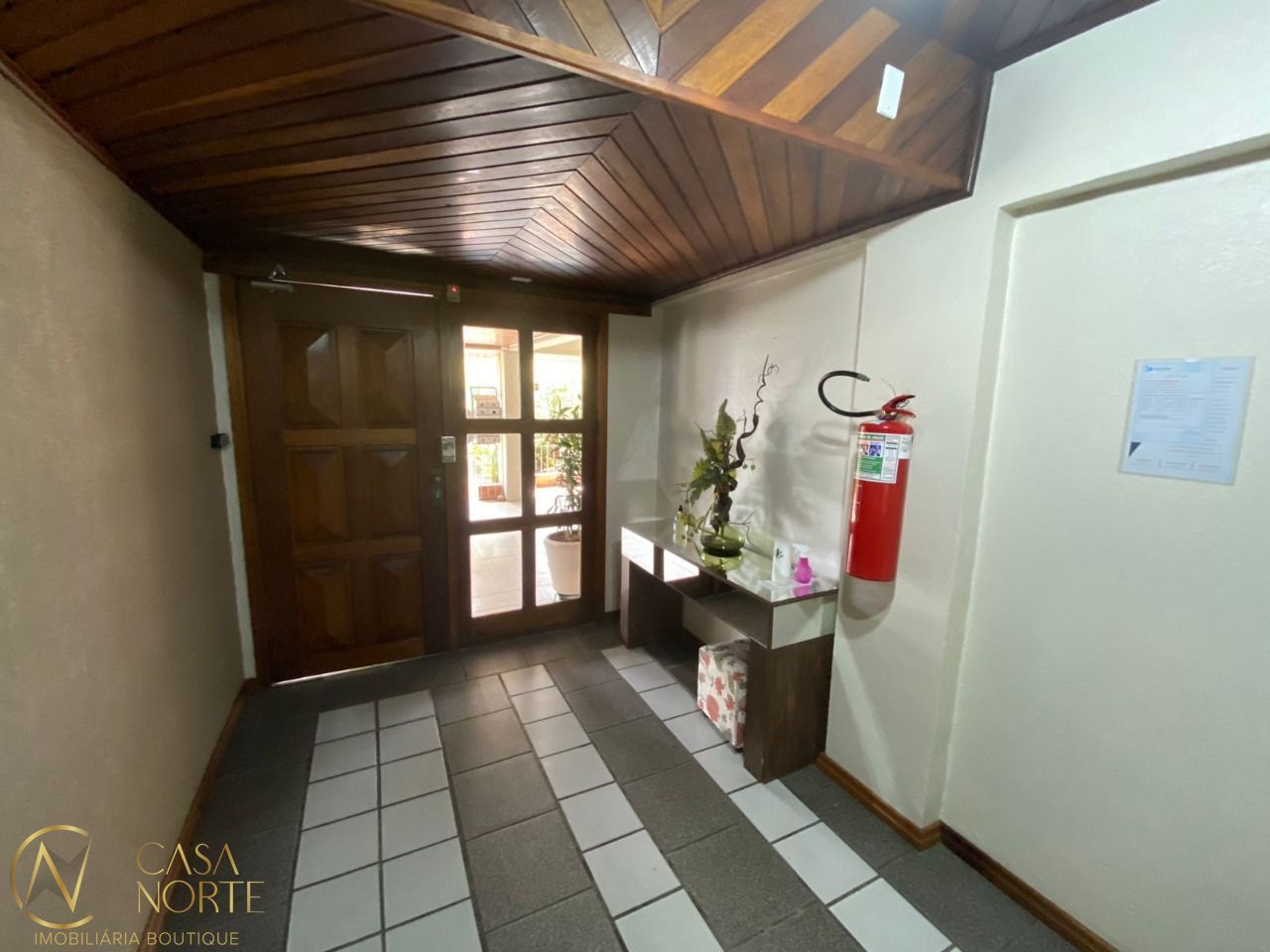 Cobertura à venda com 3 quartos, 198m², 1 suíte, 2 vagas, Rua Aparício Mariense no bairro Passo da Areia em Porto Alegre