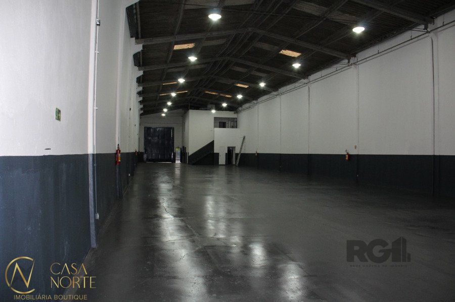 Pavilhão à venda com 1 quarto, 747m², Avenida Ernesto Neugebauer no bairro Humaitá em Porto Alegre