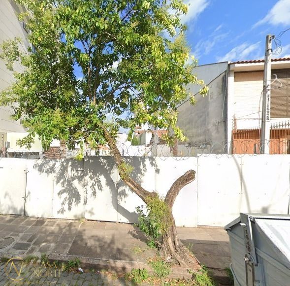 Terreno à venda  com 308m², Rua Domingos José de Almeida no bairro Rio Branco em Porto Alegre