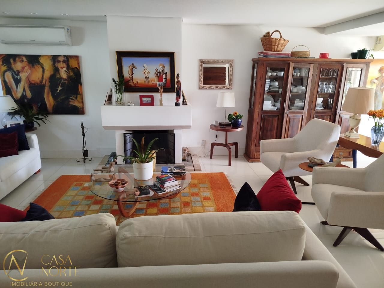 Casa de Condomínio à venda com 3 quartos, 324m², 3 suítes, 3 vagas, Rua João Caetano no bairro Três Figueiras em Porto Alegre