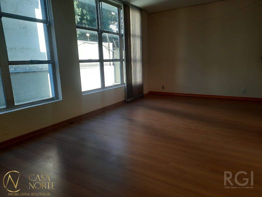 Sala Comercial à venda com 2 quartos, 39m², Rua Luciana de Abreu no bairro Moinhos de Vento em Porto Alegre