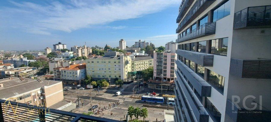 Sala Comercial à venda , 36m², Avenida Assis Brasil no bairro Cristo Redentor em Porto Alegre