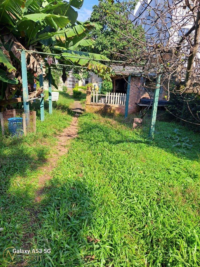 Casa à venda com 3 quartos, 189m², Avenida Bento Gonçalves no bairro Partenon em Porto Alegre