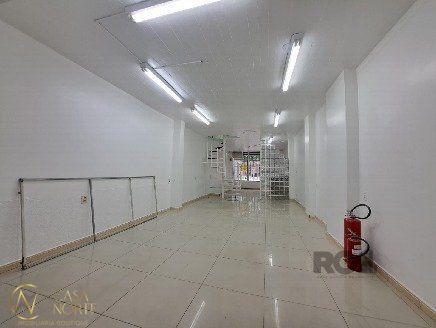 Loja à venda , 128m², Rua Duque de Caxias no bairro Centro Histórico em Porto Alegre