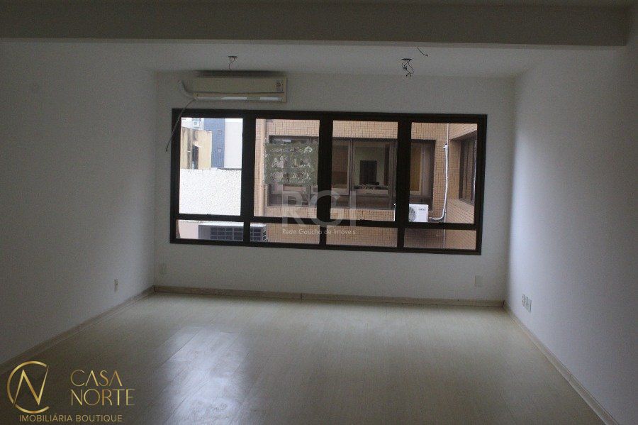 Sala Comercial à venda com 1 quarto, 42m², 1 vaga, Avenida Aureliano de Figueiredo Pinto no bairro Praia de Belas em Porto Alegre