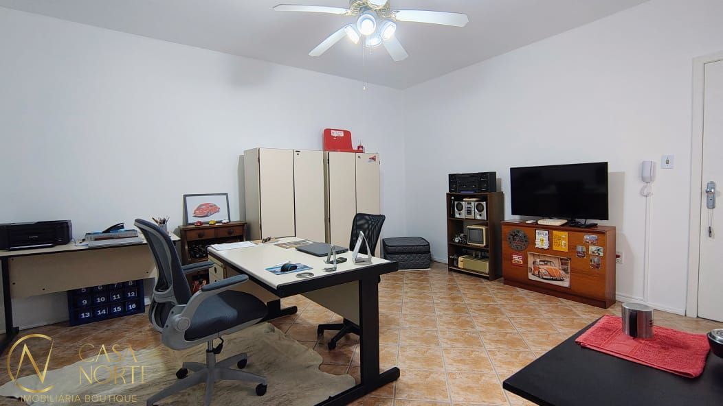Sala Comercial à venda com 1 quarto, 25m², Avenida João Wallig no bairro Passo da Areia em Porto Alegre