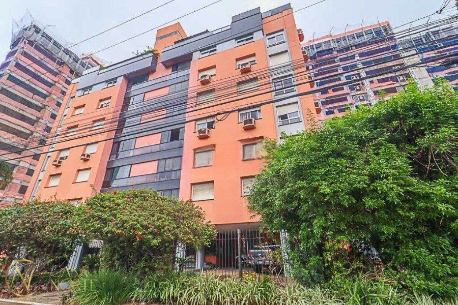 Apartamento à venda com 3 quartos, 99m², 1 suíte, 1 vaga, Avenida João Wallig no bairro Passo da Areia em Porto Alegre