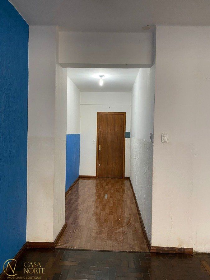 Sala Comercial à venda , 89m², Rua Vigário José Inácio no bairro Centro Histórico em Porto Alegre