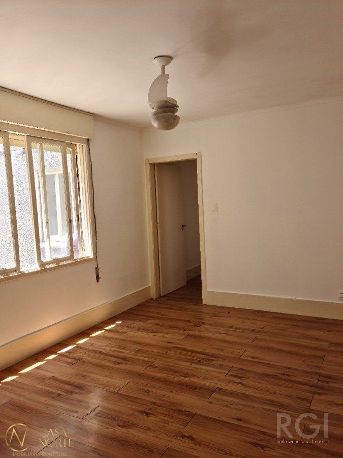 Apartamento à venda com 3 quartos, 96m², Rua Santana no bairro Farroupilha em Porto Alegre