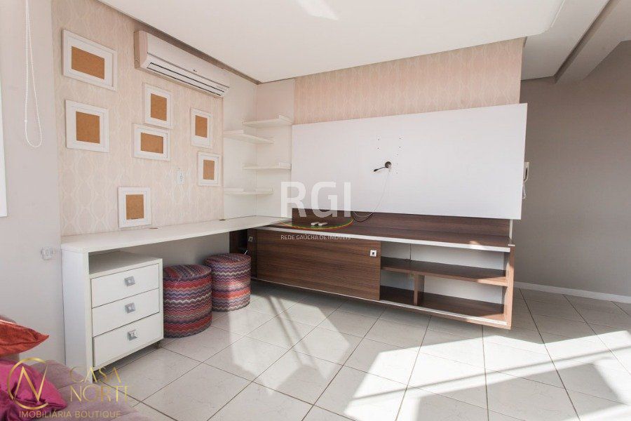 Apartamento à venda com 1 quarto, 43m², 1 vaga, Avenida Bento Gonçalves no bairro Partenon em Porto Alegre