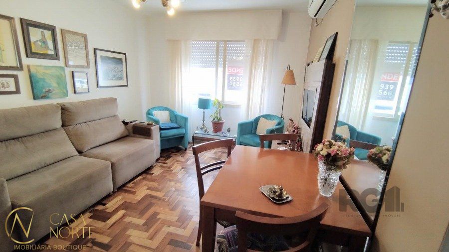 Apartamento à venda com 3 quartos, 74m², Rua Doutor João Simplicio Alves de Carvalho no bairro Vila Ipiranga em Porto Alegre