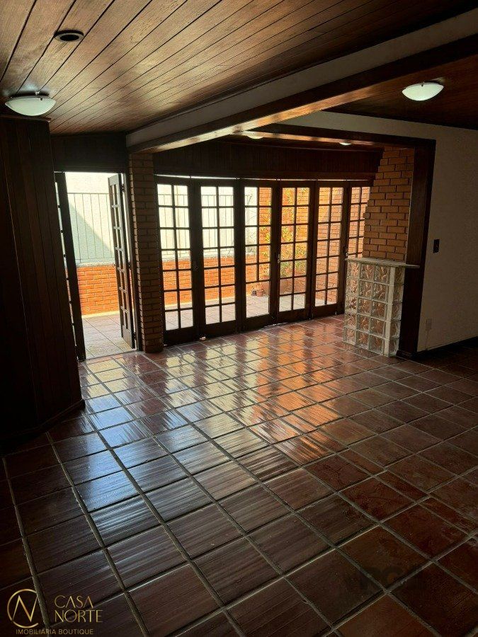 Cobertura à venda com 2 quartos, 117m², 1 vaga, Avenida Alegrete no bairro Petrópolis em Porto Alegre