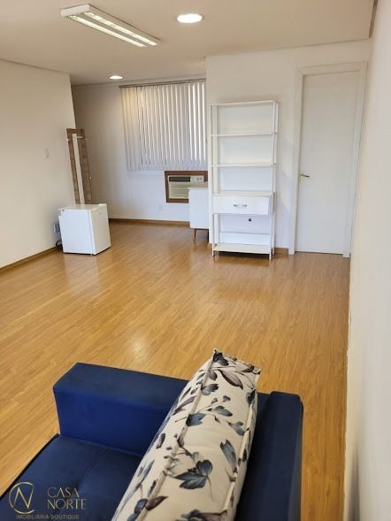 Sala Comercial à venda com 2 quartos, 32m², Rua Marquês do Pombal no bairro Moinhos de Vento em Porto Alegre