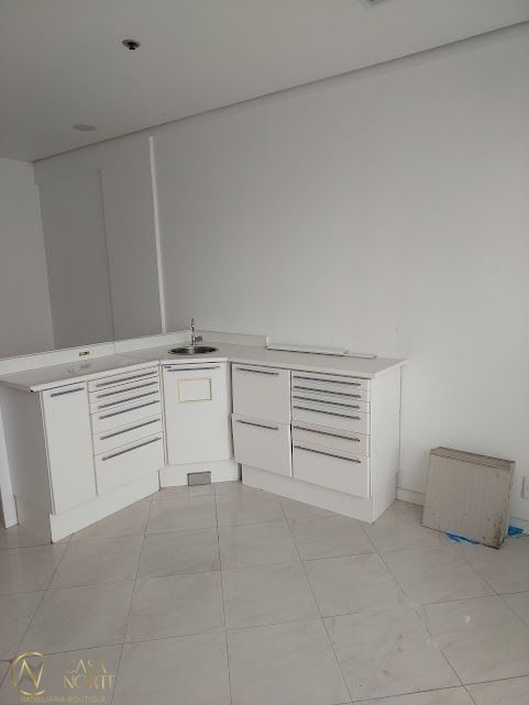 Sala Comercial à venda com 1 quarto, 53m², 1 vaga, Rua Almirante Barroso no bairro Floresta em Porto Alegre