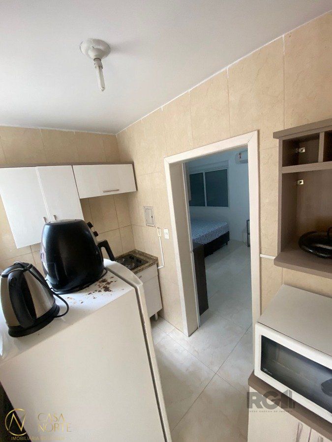 Kitnet à venda com 1 quarto, 30m², 1 suíte, Rua da República no bairro Cidade Baixa em Porto Alegre