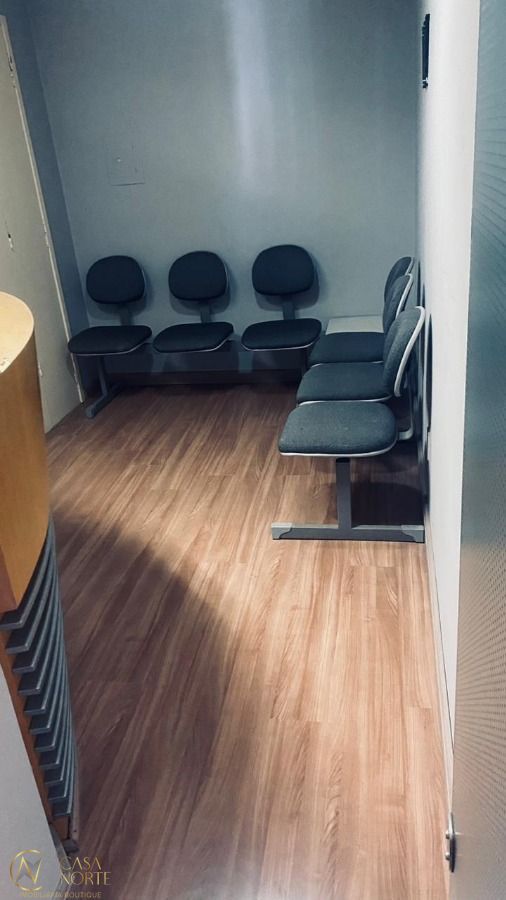 Sala Comercial à venda , 33m², Avenida Assis Brasil no bairro Passo da Areia em Porto Alegre