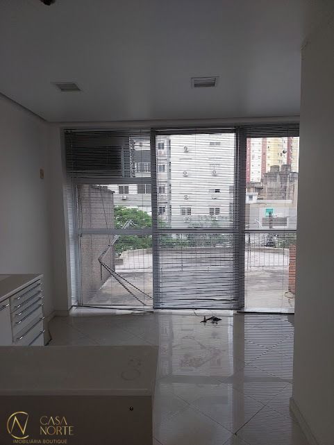 Sala Comercial à venda com 1 quarto, 53m², 1 vaga, Rua Almirante Barroso no bairro Floresta em Porto Alegre