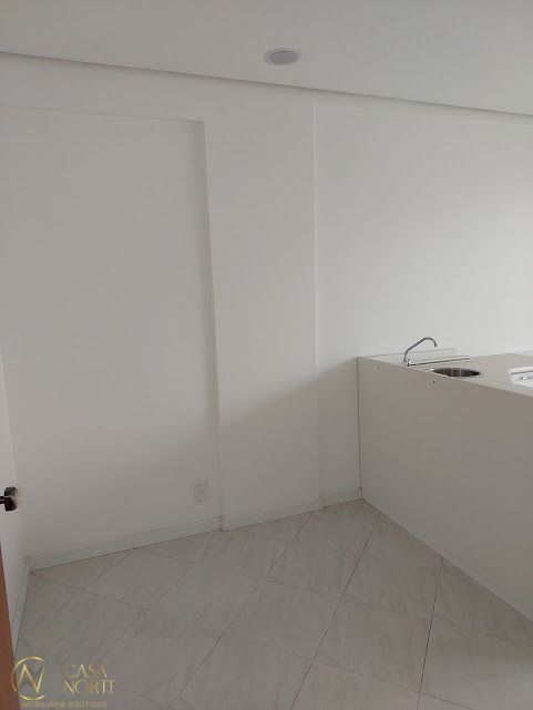 Sala Comercial à venda com 1 quarto, 53m², 1 vaga, Rua Almirante Barroso no bairro Floresta em Porto Alegre