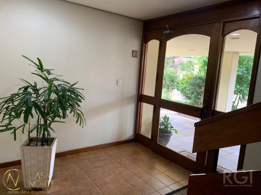 Apartamento à venda com 2 quartos, 57m², 1 vaga, Rua Piaui no bairro Santa Maria Goretti em Porto Alegre
